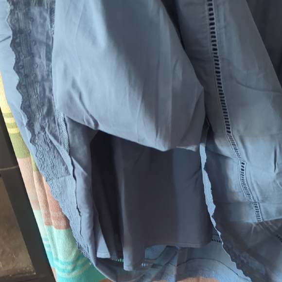 Chic Blue Midi Dress with Button Detail - Picture 8 of 12